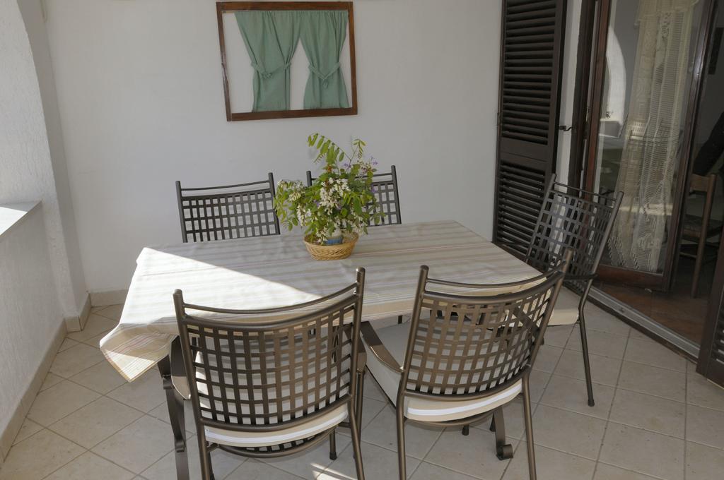 Apartments Vukelic Starigrad Paklenica Dış mekan fotoğraf