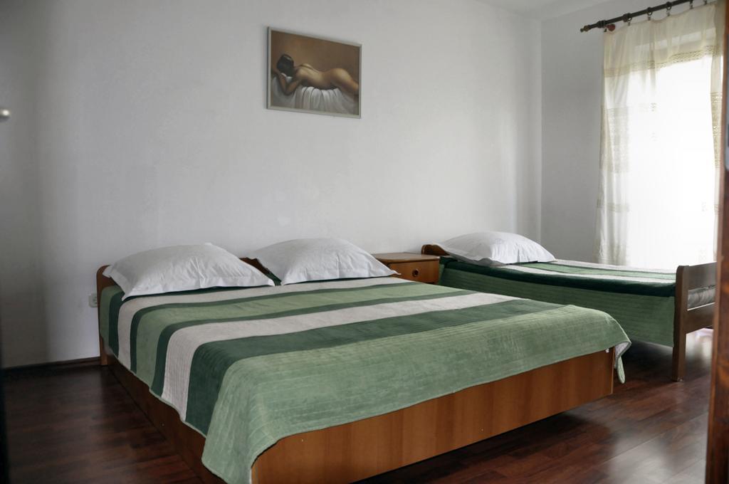 Apartments Vukelic Starigrad Paklenica Dış mekan fotoğraf