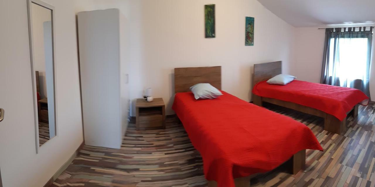 Apartments Vukelic Starigrad Paklenica Dış mekan fotoğraf